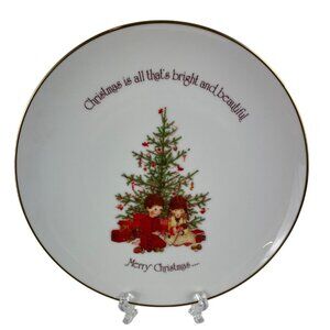 Holly Hobbie Christmas Commemorative Edition Porcelain Collectors Plate